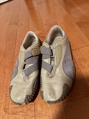 Puma Women's Casual Tan Leather Sneakers size 9